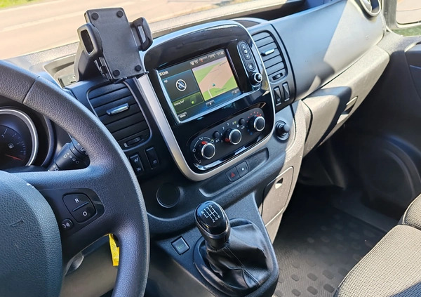 Renault Trafic cena 105000 przebieg: 117416, rok produkcji 2019 z Wolbrom małe 781